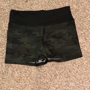 Jessica Simpson THE WARMUP compression shorts